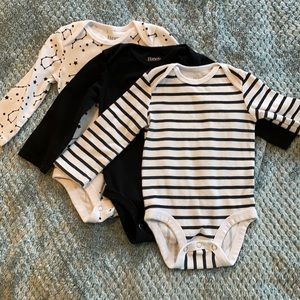 ☀️ Three long sleeve body suits